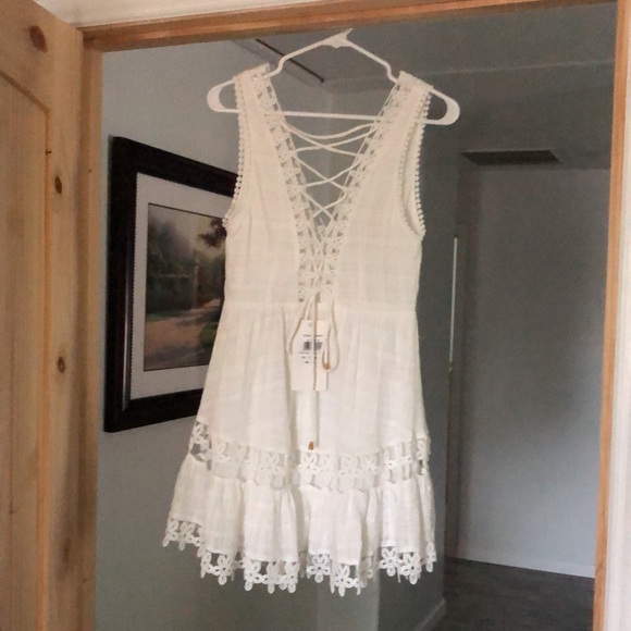 Selfie Leslie White Lace Dress - Picture 4 of 7